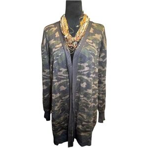 NWT HEAT N CRUSH CARDIGAN TUNIC LONG SLEEVE WOMEN CAMO SWEATER